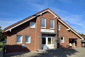 Großzügiges EFH mit Doppelcarport & Gewerbeoption – ideal für Selbstständige! – Die vollständige Adresse der Immobilie erhältst du vom Anbieter., 26607 Aurich – Vorschaubild 1