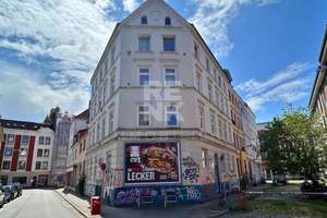 TOP Lage in Ottensen: Mehrfamilienhaus aus der Gründerzeit mit Ausbaupotenzial im Dachgeschoss