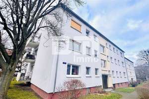(R)eserviert! Etagenwohnung mit Balkon, Kellerraum und Garage 