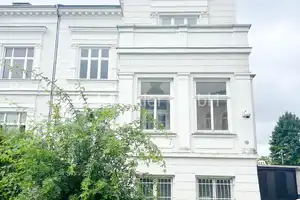 Großzügige 3 Raum Wohnung mit 2 Badezimmer