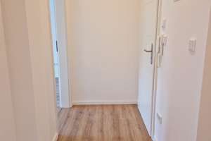Sanierte 2-Zimmerwohnung mit Einbauküche und Balkon! – Saarbrückerstraße 61, 44135 Kaiserbrunnen, Dortmund – Vorschaubild 4