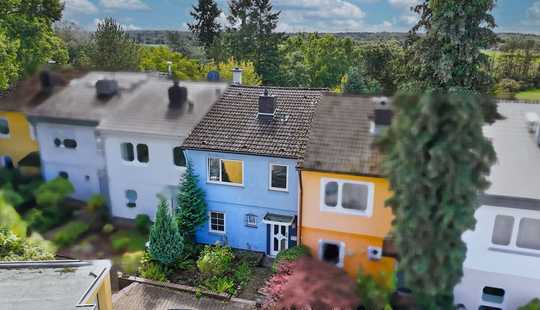 Bild von Ihr neues Familienparadies wartet – Reihenmittelhaus mit riesigem Potenzial in Hanau!