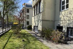 Sanierter Erstbezug- sehr helle 2-Zimmerwohnung, auch als Gewerbe nutzbar – Die vollständige Adresse der Immobilie erhältst du vom Anbieter., 12247 Lankwitz, Berlin – Vorschaubild 1