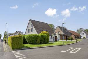 EFH in Bergheim-Büsdorf 743 qm Grundstück 128,38 qm Wohnfläche 58,80 qm Nutzfläche Garage 21,90 qm – Die vollständige Adresse der Immobilie erhältst du vom Anbieter., 50129 Bergheim – Vorschaubild 25