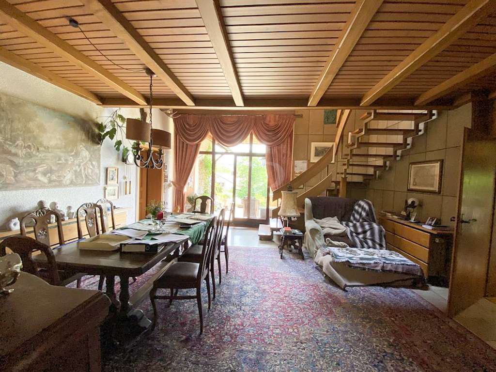 Immobilie in Sulzfeld - Anwesen auf großzügigem Grundstück in Sulzfeld - Bild 4