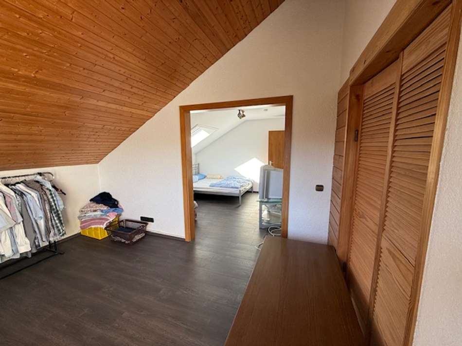 Zimmer 2 und Zimmer 1 DG