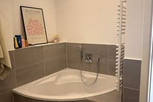 Über den Dächern von Fürth – 2-Zimmer-Wohnung mit 45 m² Süd-Dachterrasse, Klimaanlage & 2 Stellplä – Flößaustraße 124, 90763 Südstadt Industriegebiet, Fürth – Vorschaubild 14