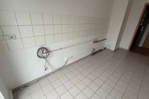 Modernes Laminat / 2. OG / sonniger Balkon - Bad mit Dusche + Fenster ! – Richard-Wagner-Straße 60, 9119 Kappel, Chemnitz – Vorschaubild 10