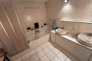 Komf. 3-Zi-Whg. (Wfl.130 m²) +Einbaukü., off. Kamin, Südterr.Garten Rgbg. inn.Westen nä. Herzogpark – Die vollständige Adresse der Immobilie erhältst du vom Anbieter., 93049 Westenviertel, Regensburg – Vorschaubild 15