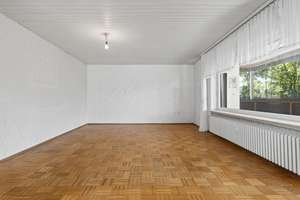 Gepflegtes, großzügiges Zweifamilienhaus mit Garten und vielseitigen Nutzungsmöglichkeiten – Die vollständige Adresse der Immobilie erhältst du vom Anbieter., 76228 Palmbach, Karlsruhe – Vorschaubild 7