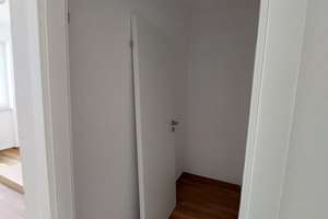 Renovierte 3-Zimmer-Wohnung in toller Lage mit großem Balkon & Blick auf den Hopfenberg – Friedrichstraße 57, 76229 Grötzingen, Karlsruhe – Vorschaubild 6