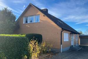 Einfamilienhaus mit Garage in Bad Münstereifel – Pfarrer-Becker-Straße 3, 53902 Bad Münstereifel – Vorschaubild 1