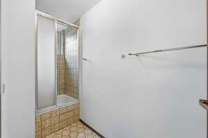 Reihenhaus mit flexiblen Nutzungsmöglichkeiten auf sonnenverwöhntem Grundstück – Die vollständige Adresse der Immobilie erhältst du vom Anbieter., 51069 Dünnwald, Köln – Vorschaubild 8