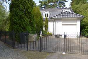 Repräsentatives Erdgeschoß einer Stadtvilla. Kamin, Sauna, Solaranlage. Am Schlachtensee – Die vollständige Adresse der Immobilie erhältst du vom Anbieter., 14129 Nikolassee, Berlin – Vorschaubild 18