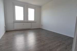Schöne 2 Raum Wohnung mit Balkon zu vermieten – Walter-Arnold-Str. 21, 1219 Strehlen, Dresden – Vorschaubild 4