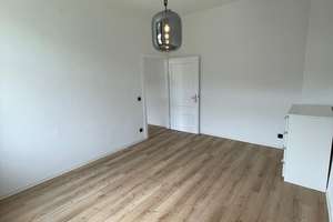 Stilvolles Wohnen in Pempelfort - frischrenovierte, teilmöblierte Altbauwohnung in ruhiger Lage – Goebenstrasse 1, 40477 Pempelfort, Düsseldorf – Vorschaubild 14