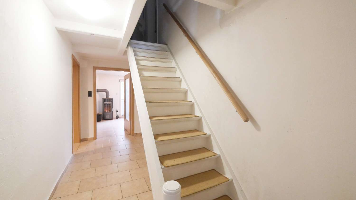 Immobilie in Lippstadt - Ländlich gelegenes Einfamilienhaus mit vielen Möglichkeiten - Bild 1