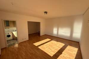 Traumhafte 1,5-Zimmer-Wohnung mit Westbalkon – Kafkastraße 16, 81737 Neuperlach, München – Vorschaubild 3