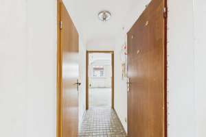 SITULI: 5-Zimmer-Dachgeschosswohnung mit viel Potenzial nahe Deutschem Museum – Die vollständige Adresse der Immobilie erhältst du vom Anbieter., 81541 Untere Au, München – Vorschaubild 19