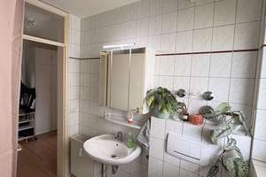 Zentrale Traumwohnung mit Balkon – hell, charmant, einladend – Die vollständige Adresse der Immobilie erhältst du vom Anbieter., 70599 Plieningen (Ortsteil), Stuttgart – Vorschaubild 13