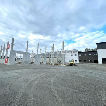 BEZUGSFERTIG MITTE 2026! Neubau einer beheizten Lager-, Logistik- und Produktionshalle mit Rampen!