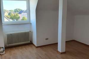 Gut geschnittene 3-Raum KDB-Wohnung im DG – Huttropstr. 52, 45138 Huttrop, Essen – Vorschaubild 3