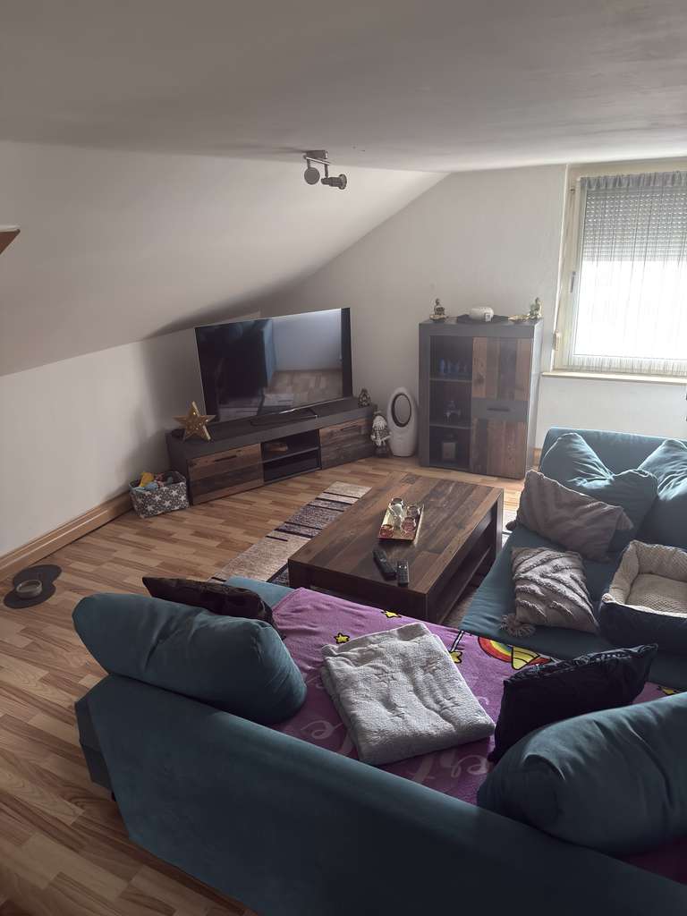 Immobilie in Donaueschingen - 4 Zimmer Wohnung in Donaueschingen mit Garage und Garten - Bild 1