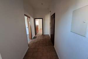  3-Zimmer-Wohnung mit Einbauküche in Krefeld – Gutenbergstraße 117, 47803 Kempener Feld/Baackeshof, Krefeld – Vorschaubild 7