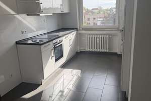 Stilvolle, sanierte 3-Zimmer-Wohnung mit Balkon und EBK in Lübeck – 23566 Sankt Gertrud, Lübeck – Vorschaubild 2