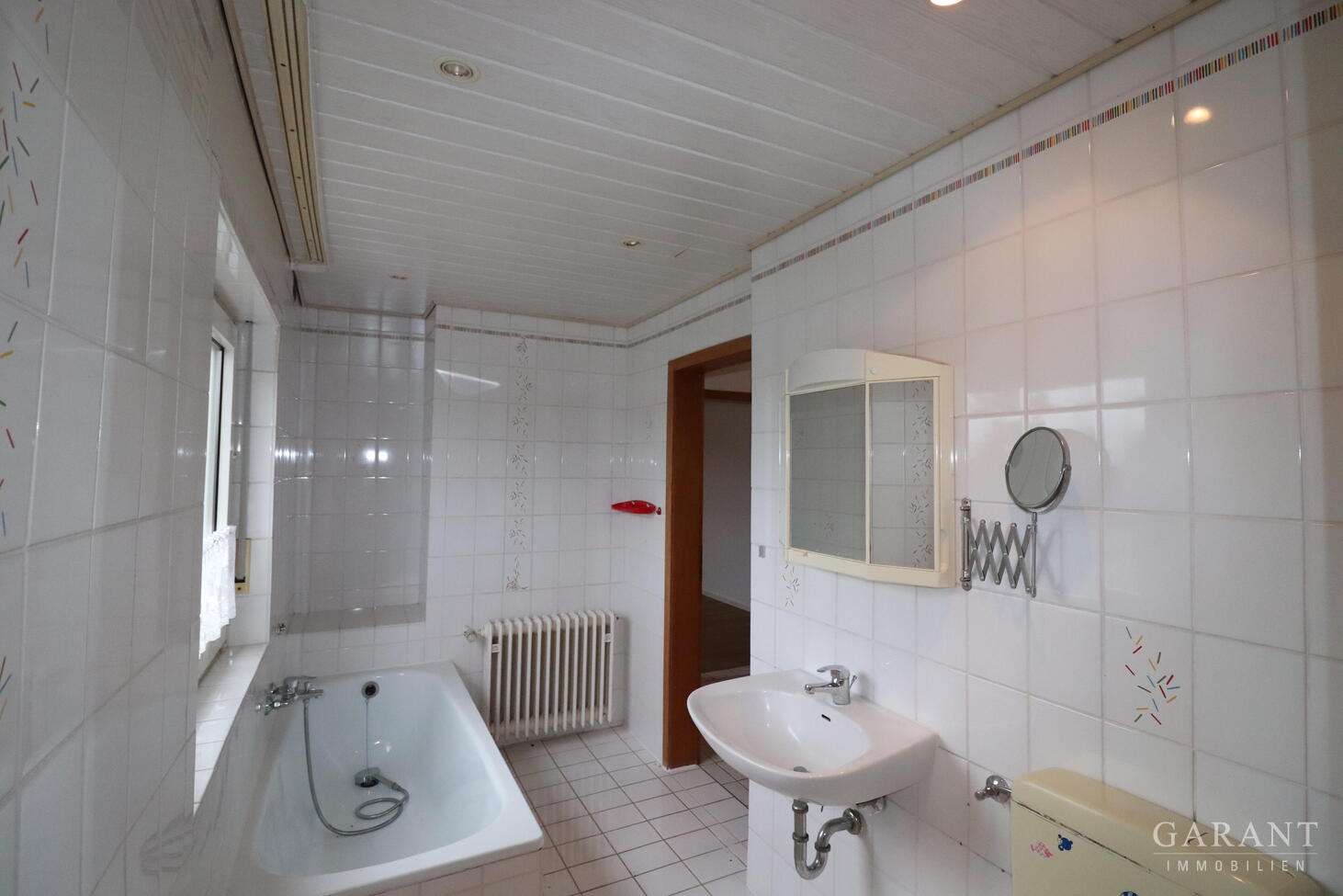 Immobilie in Wettenberg - ***Großzügiges Zweifamilienhaus in Seenähe *** - Bild 3