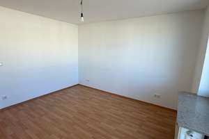 Gemütliche 2-Zimmer-Wohnung mit sonnigem Balkon zum Innenhof – 81673 Josephsburg, München – Vorschaubild 3