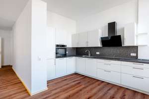 Traumhafte 4-Zimmer-Wohnung mit 2 Balkonen; Stellplatz, Einbauküche – Robert-Funari-Straße 24, 68309 Käfertal, Mannheim – Vorschaubild 2