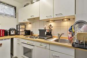 Gemütliche 2-Zimmer-Wohnung mit Aufzug  und  zwei Loggien in Düsseldorf-Pempelfort
 – 40476 Pempelfort, Düsseldorf – Vorschaubild 3