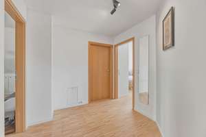 Moderne, lichtdurchflutete 3 Zimmer DG-Wohnung mit großem Süd-Ost-Balkon und Garage – Die vollständige Adresse der Immobilie erhältst du vom Anbieter., 70599 Schönberg, Stuttgart – Vorschaubild 24