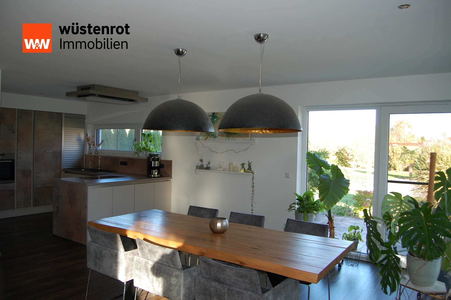 Immobilie in Aholfing - Neuwertiges, modernes Einfamilienhaus auf 1.400 m² Grundstück mit Pool & Doppelgarage – Aholfing - Bild 2