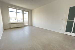 Hier muss noch tapeziert und gemalert werden - Wir kommen Ihnen entgegen! – Kottmeierstraße 51, 12459 Oberschöneweide, Berlin – Vorschaubild 2