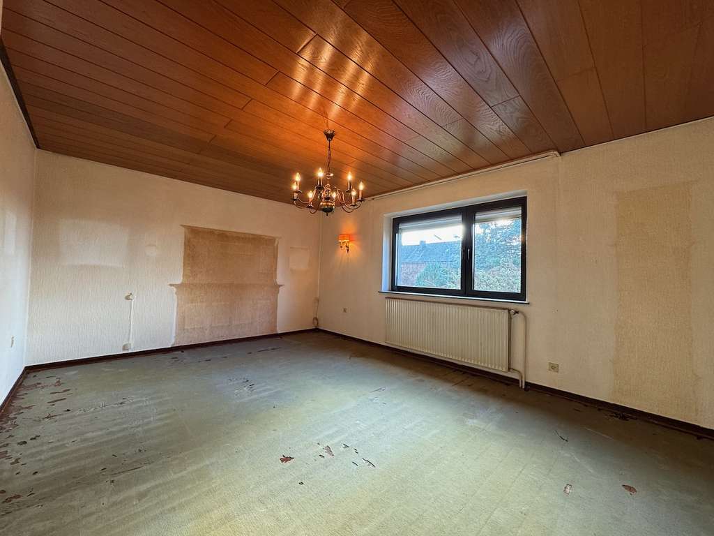 Immobilie in Gehlert - 2 Gen.-Wohnhaus mit Garage und schönem Garten in Südwest-Ausrichtung -PROVISIONSFREI- - Bild 4