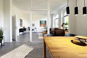 Lichtdurchflutete, großzügige Wohnung mit Balkon und 3-4 Zimmern – Badische  Str. 18, 42389 Langerfeld-Beyenburg, Wuppertal – Vorschaubild 2