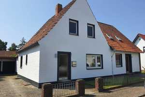 Wohnen mit viel Platz- renoviertes Haus mit schönem Garten in Sulingen zu vermieten! – Diepholz (Kreis) – Vorschaubild 1