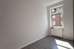 Helle 2-Zimmer-Wohnung in Wilhelmshaven - frisch renoviert – Die vollständige Adresse der Immobilie erhältst du vom Anbieter., 26384 Heppens, Wilhelmshaven – Vorschaubild 2