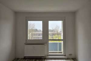 Sanierte 3-Raumwohnung mit Badewanne – Unnaer Straße 67, 4720 Döbeln – Vorschaubild 2