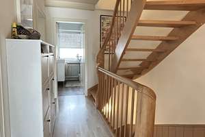 **DEMNÄCHST MODERNISIERT**Familiengerechtes Reihenhaus mit Dachstudio sucht nette Mieter! – Die vollständige Adresse der Immobilie erhältst du vom Anbieter., 53117 Auerberg, Bonn – Vorschaubild 10