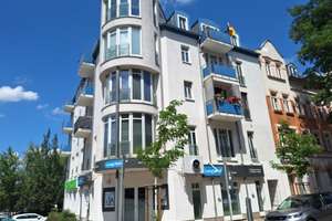 lichtdurchflutete 2 Raumwohnung mit EBK und Balkon – Clausstraße  63a, 9126 Gablenz, Chemnitz – Vorschaubild 1