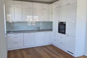 Penthouse-Flair in Düsseldorf: Helle 2-Zimmer-Wohnung mit Balkon – 40549 Heerdt, Düsseldorf – Vorschaubild 3