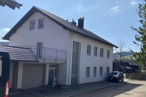 Großes u. gepflegtes 4-Familienhaus mit PV-Anlage in sonniger Lage von Schonach – Die vollständige Adresse der Immobilie erhältst du vom Anbieter., 78136 Schonach im Schwarzwald – Vorschaubild 8