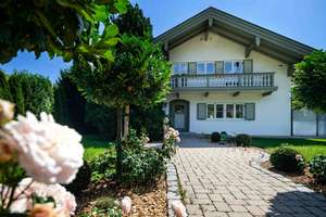 STILVOLL MODERNISIERTES LANDHAUS AUF GROSSZÜGIGEM GRUNDSTÜCK, BAD WIESSEE – Die vollständige Adresse der Immobilie erhältst du vom Anbieter., 83707 Bad Wiessee – Vorschaubild 1