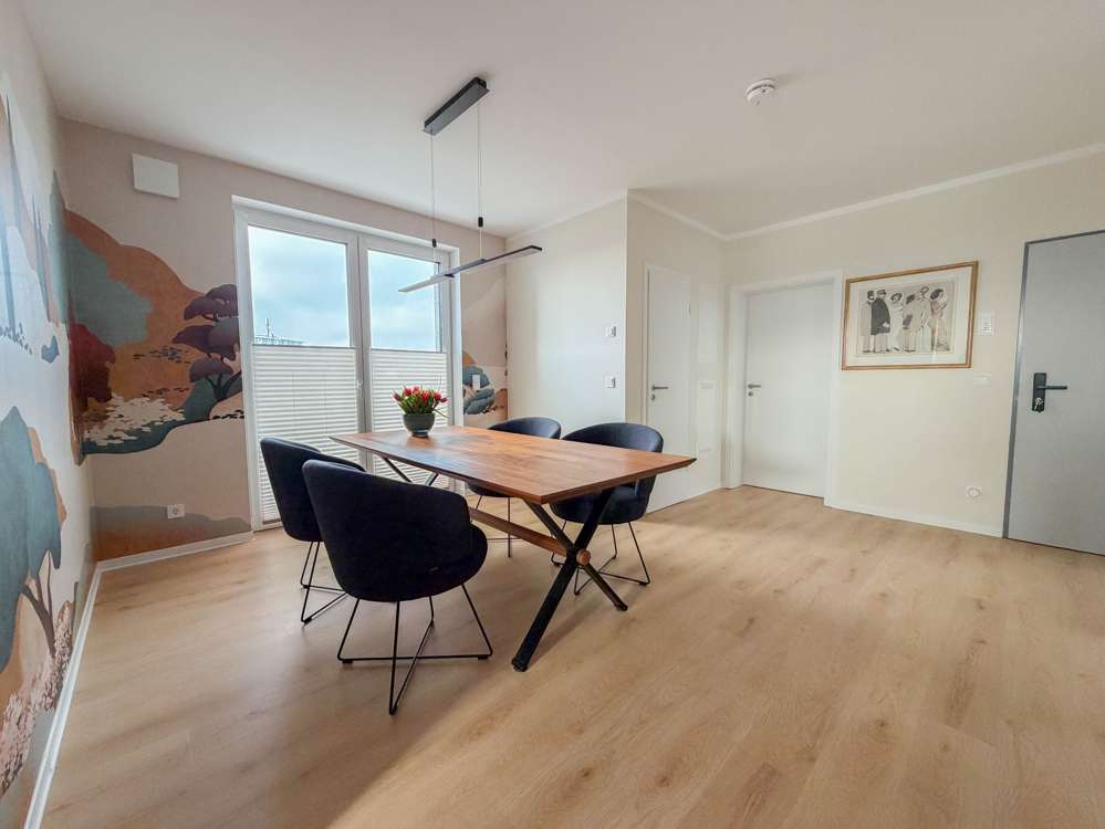 Immobilie in Dörfles-Esbach - Exklusive neuwertige Dachgeschosswohnung mit Dachterrasse, Aufzug & Veste-Blick - Bild 2