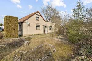 Doppelhaushälfte auf großzügigem Grundstück mit Entwicklungspotenzial in Berlin Spandau