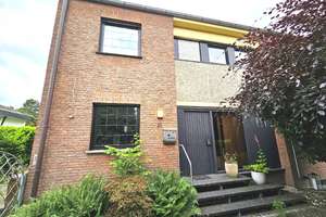Gepflegtes Reiheneckhaus mit Garten und Garage in Dyklage – Die vollständige Adresse der Immobilie erhältst du vom Anbieter., 47803 Inrath/Kliedbruch, Krefeld – Vorschaubild 2