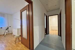 Platz für Familie und Mehrgenerationen Ein- bis Zweifamilienhaus – Die vollständige Adresse der Immobilie erhältst du vom Anbieter., 32457 Porta Westfalica – Vorschaubild 4